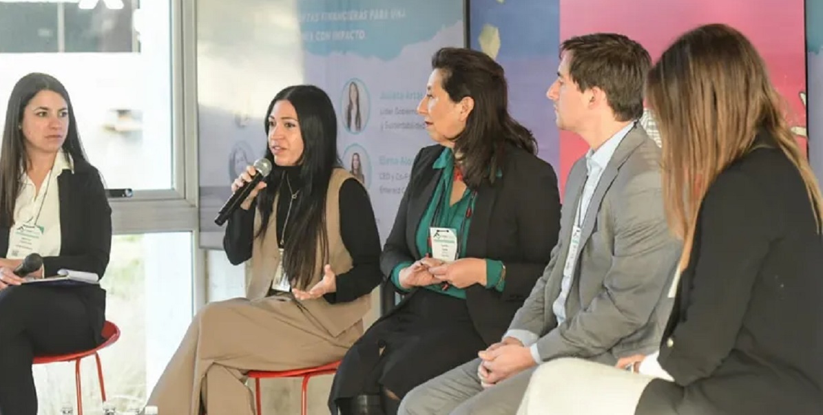 PORTFOLIO EN MOVIMIENTO: Estuvimos presentes en el Foro Valos 2025